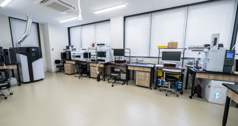 理化学分析エリア